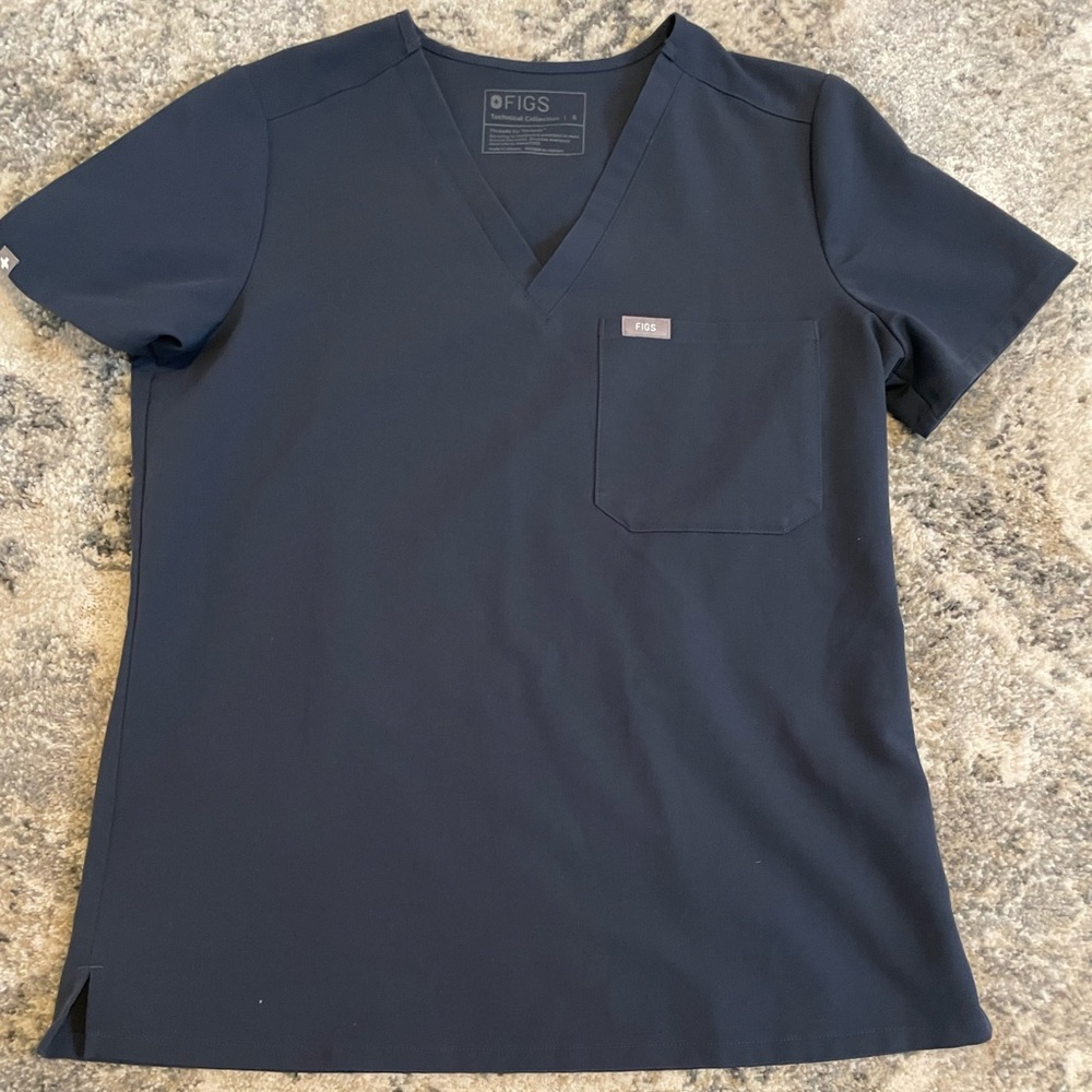Figs Scrub Top